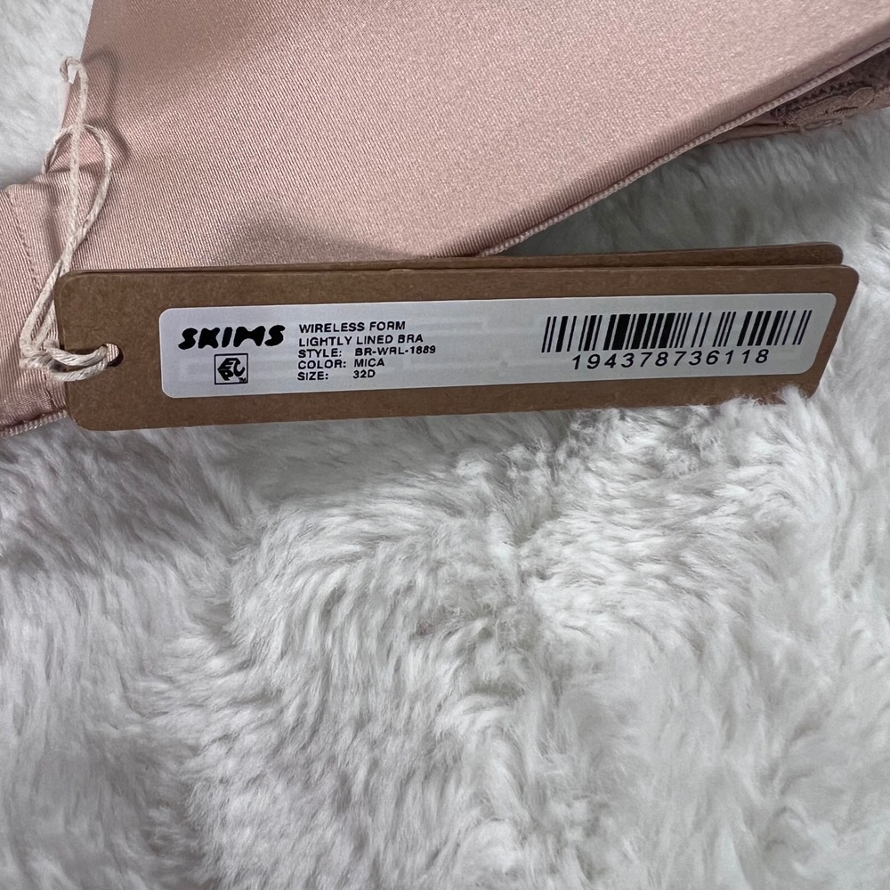 SKIMS‎ Wireless Form Lightly Lined Bra Mica Pink Tan Size 32D BR-WRL-1889 NEW - Picture 9 of 11